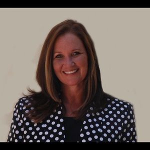 Meet your Posher, Michele